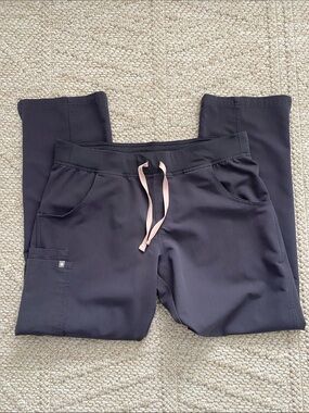 Figs Kade Drawstring Scrub Pants with Pink Tie size large